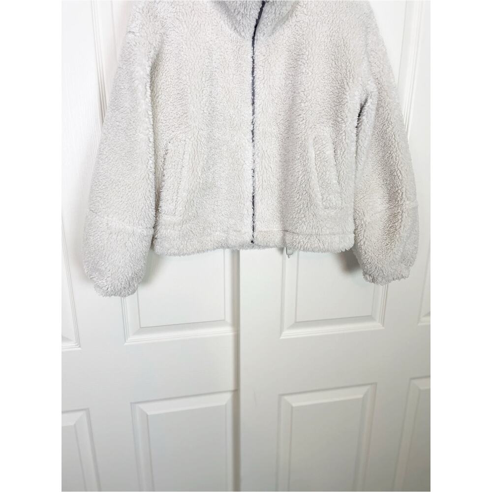 Lululemon Cinchable Zip Fleece Jacket White Opal Sherpa Teddy Bomber Sz L - Picture 3 of 10
